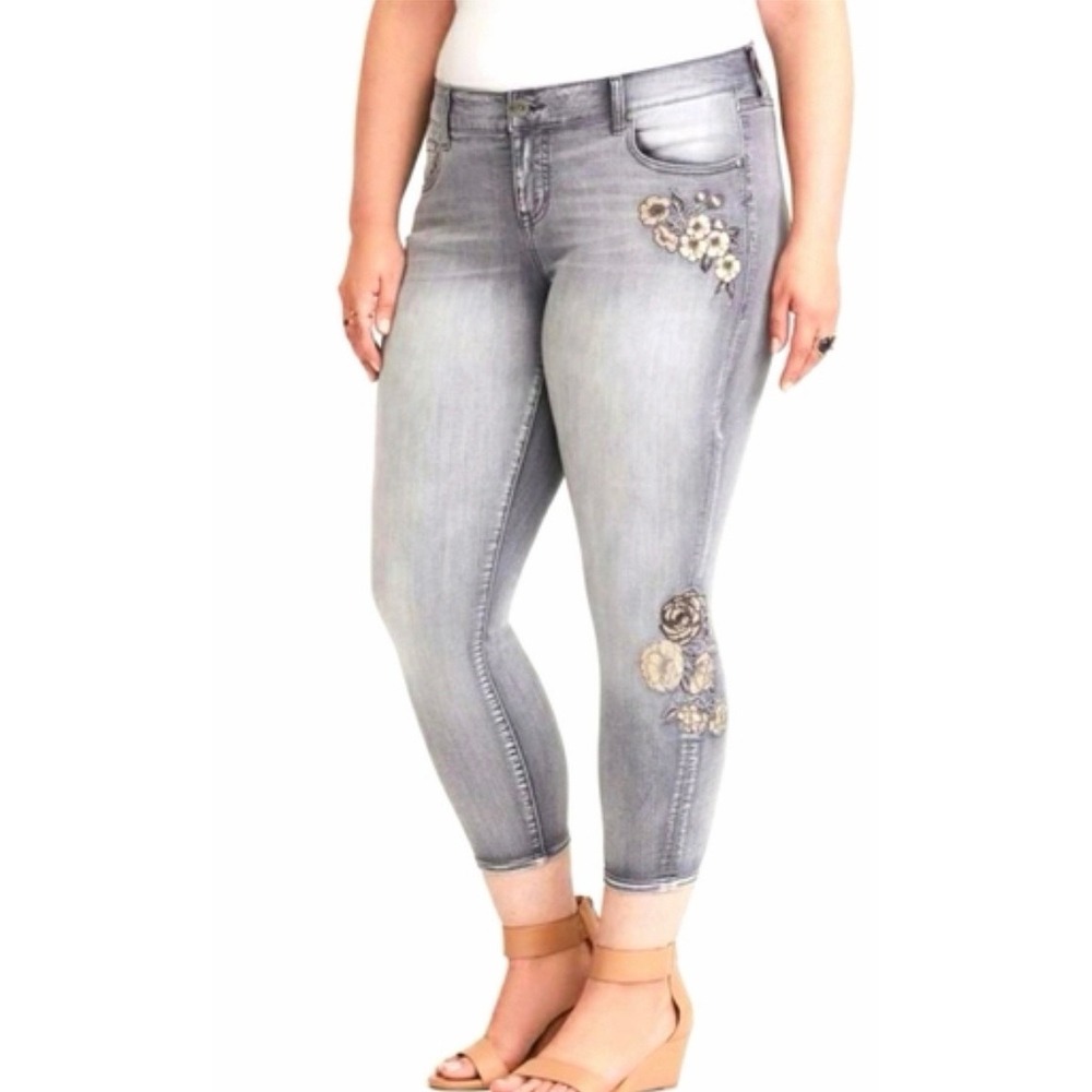 Torrid Ankle Skinny Cropped Jeans Gray Floral Embroidered Stretch Womens 12S